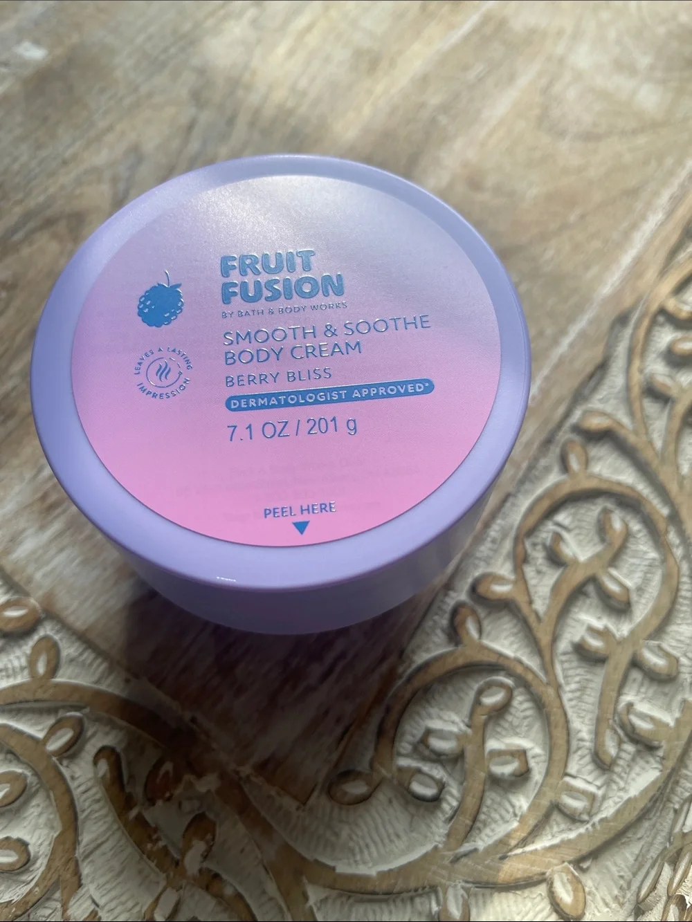 Bath & Body Works Fruit Fusion Smooth & Soothe Body Cream - Purple Pink